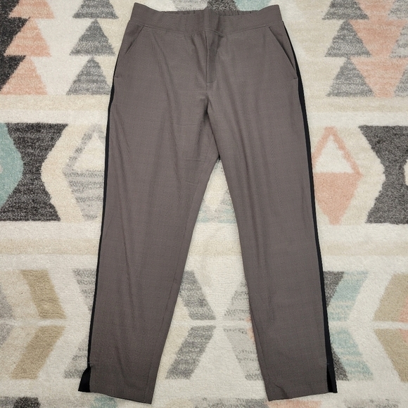 Athleta Brooklyn Ankle Pant Plaid Brown Size 10 - Picture 3 of 11